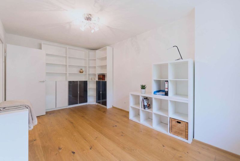Hochwertiges Eckreihenhaus in Ruhelage mit gro�em Garten, Keller, PV-Anlage und zwei Stellpl�tzen /  / 1220&nbsp;Wien / Bild 7